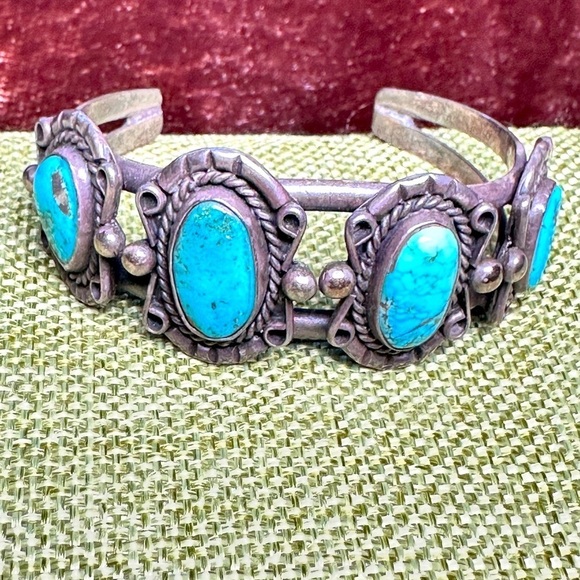 Vintage Jewelry - VTG TURQUOISE CUFF BRACELET 4 STONES SET IN STERLING SILVER 43.8g PATINA 4065 B